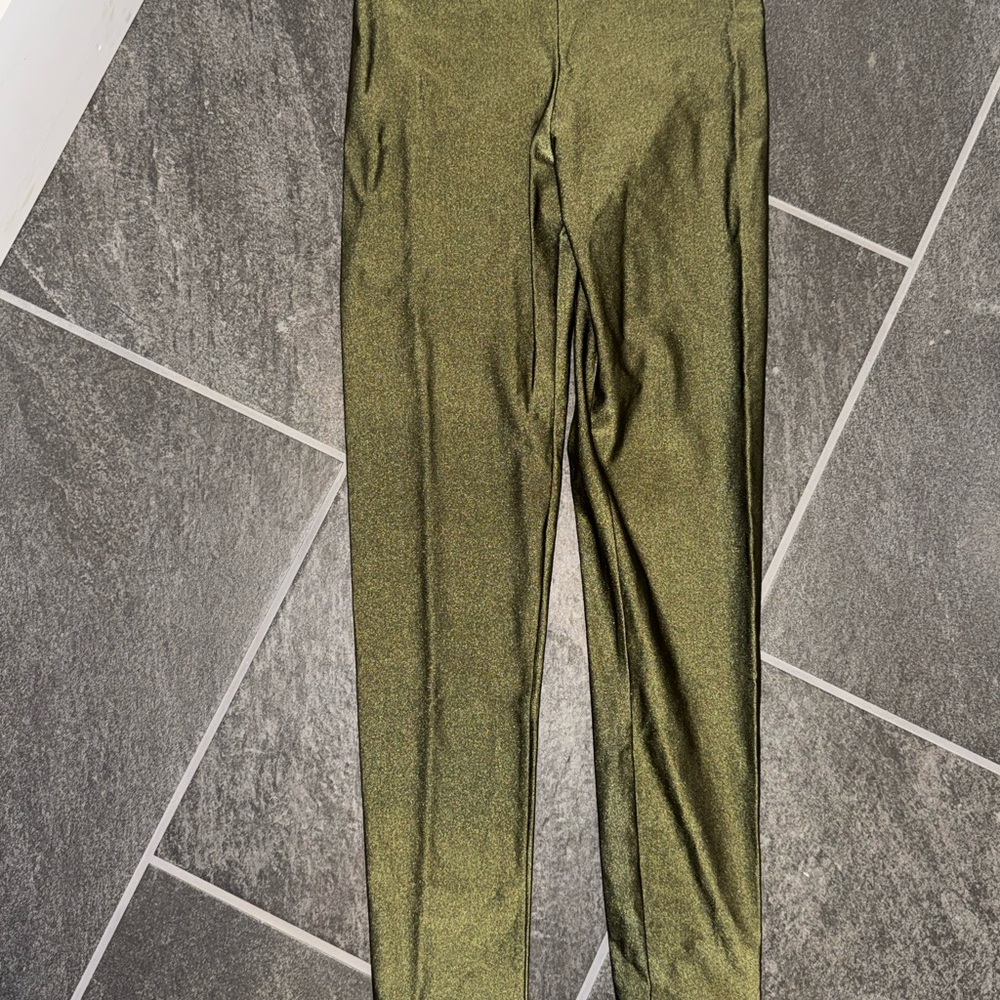 6/$15 Shimmering Olive Green Leggings